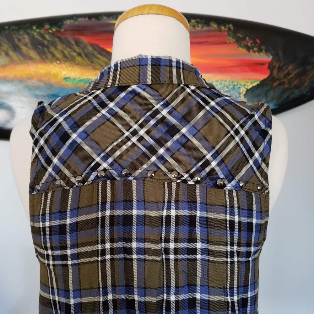 Rock & Republic Plaid Sleeveless - Picture 4 of 8
